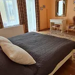 索乃恩斯特拉尔酒店