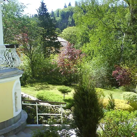 公寓 索乃恩斯特拉尔酒店 *