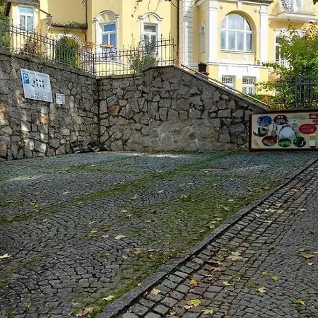 アパート Sonnenstrahl マリアーンスケー・ラーズニェ