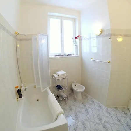 Sonnenstrahl * マリアーンスケー・ラーズニェ